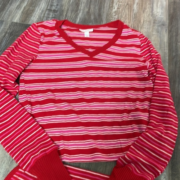 Valentine’s Day Short Set NEW - Picture 5 of 8